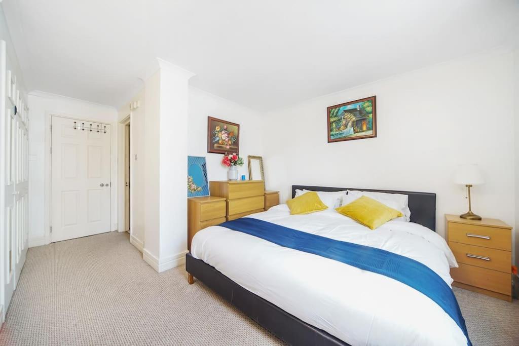 Stunning 4-bed *